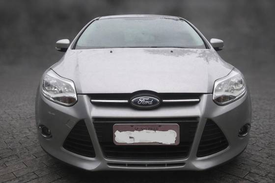 FORD FOCUS 2.0 S SEDAN 16V FLEX 4P POWERSHIFT FORD FOCUS 2.0 S SEDAN 16V FLEX 4P POWERSHIFT